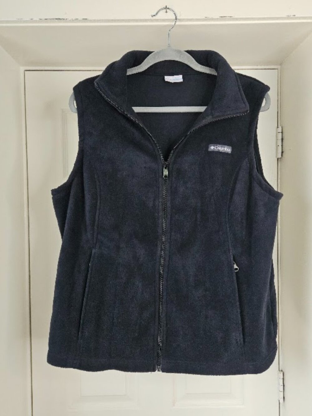 Columbia fleece gorpcore sherpa vest sleeveless outdoors women's hiking athletic